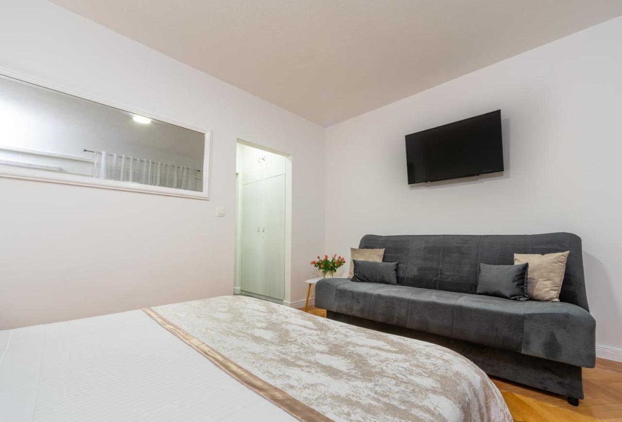 Villa Amore Brela Guest house