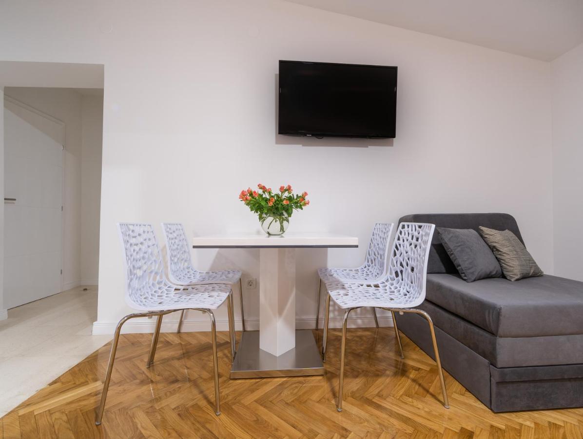 Villa Amore Brela Guest house