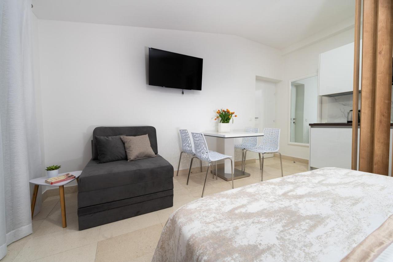Guest house Villa Amore Brela Brela