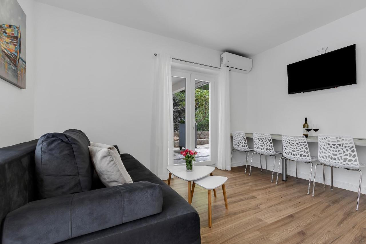Villa Amore Brela 3*